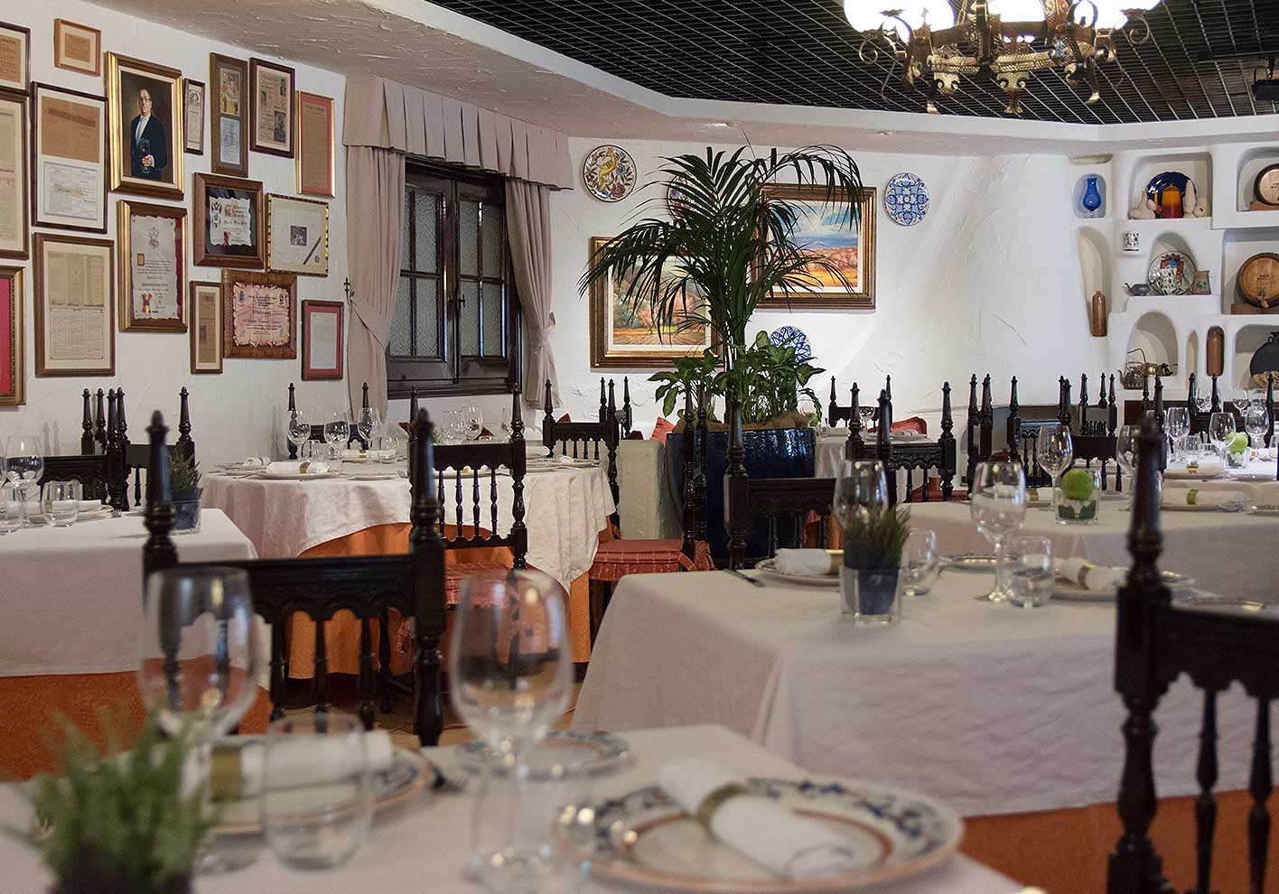 Main Dining Room 03 - Hotel Restaurante Terraza Carmona in Vera, Almeria