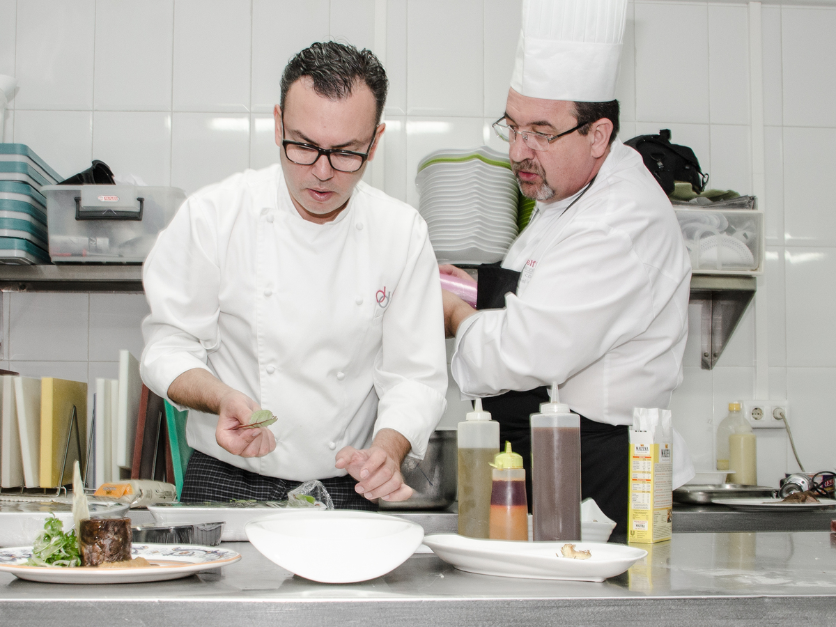 JORNADAS GASTRONÓMICAS EL TORO BRAVO Y LA COCINA celebradas en Hotel Restaurante Terraza Carmona